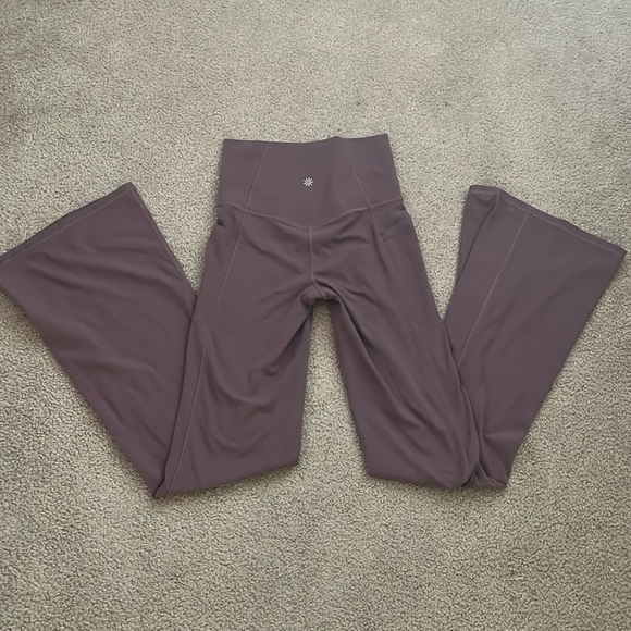 “Athleta- Salutation Stash Flare Pant size xxs” - Picture 1 of 11